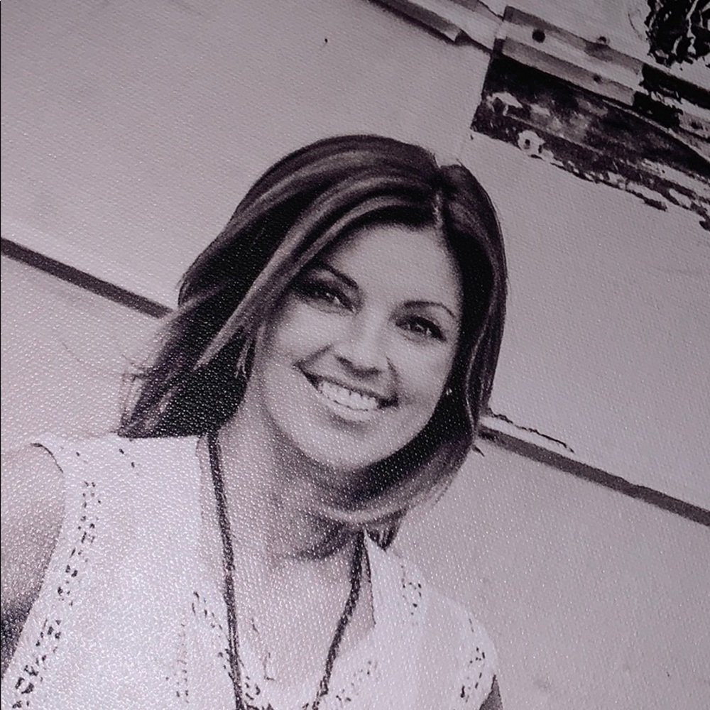 Meet your Posher, Crystal